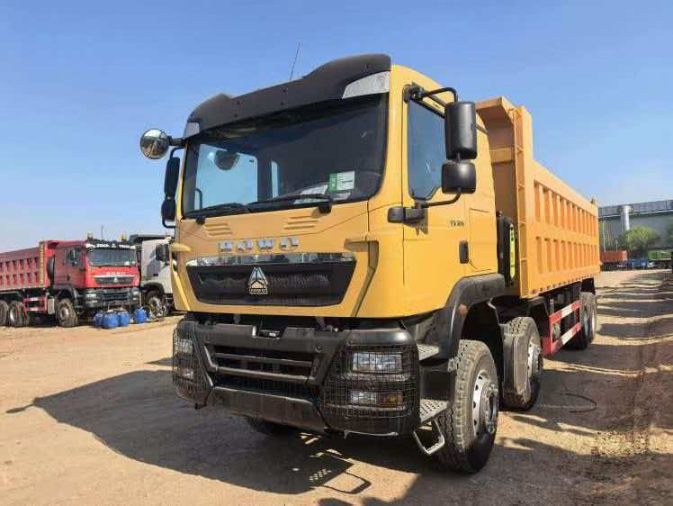 SINOTRUK TX 8×4 Tipper