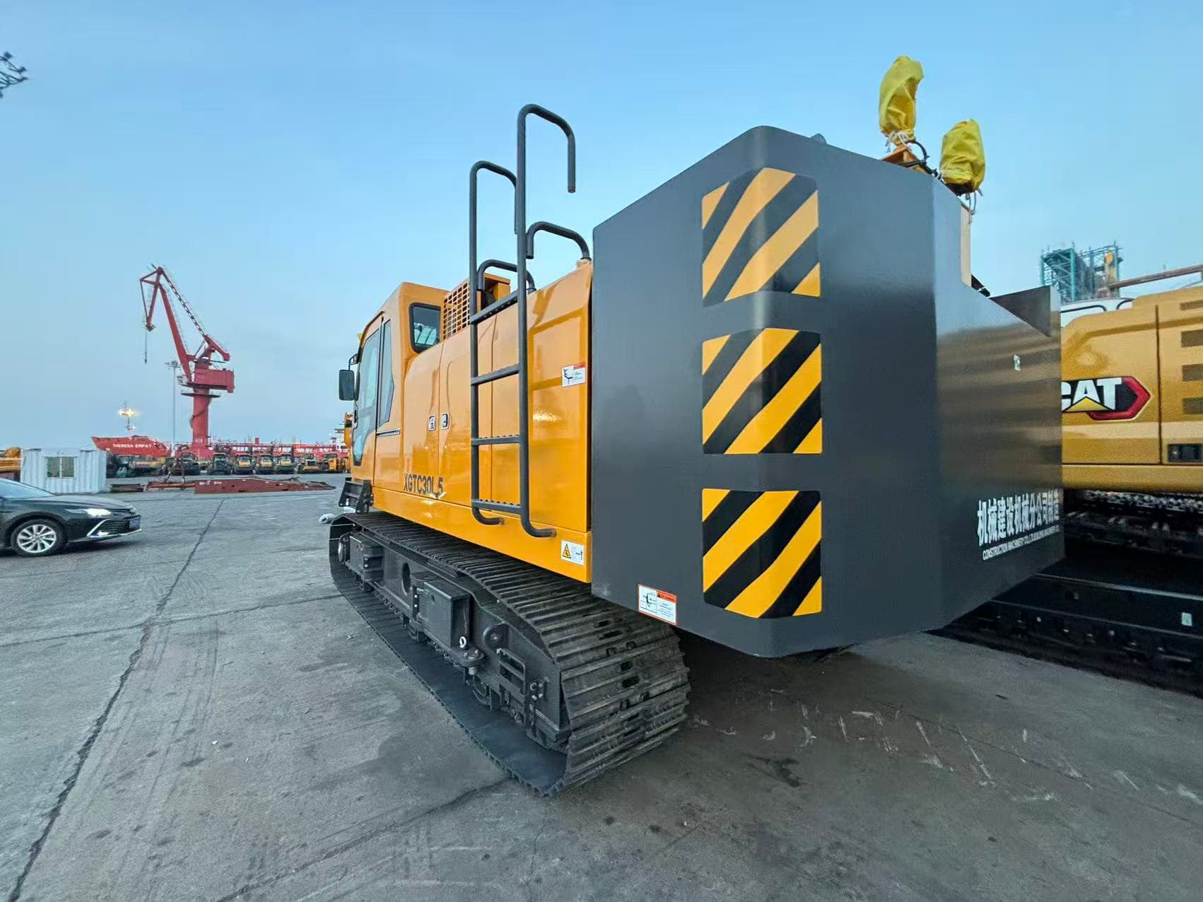 Good News! One XCMG Crawler Crane of Our Company Successfully Shipped to the Philippines to Support Overseas Engineering Construction！